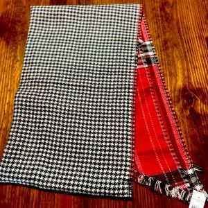 Reversible Ann Taylor Factory plaid and houndstooth wrap